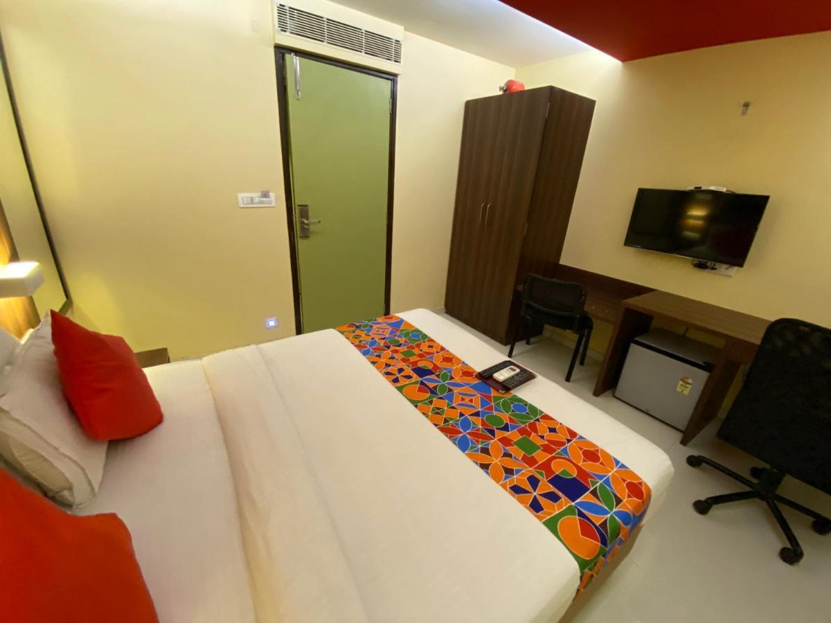 Hotel Regal International - Near Mumbai International Airport Andheri East 외부 사진