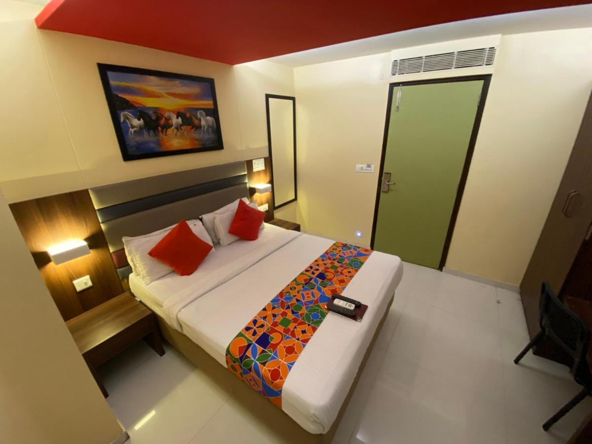 Hotel Regal International - Near Mumbai International Airport Andheri East 외부 사진