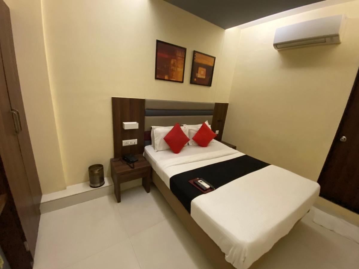 Hotel Regal International - Near Mumbai International Airport Andheri East 외부 사진