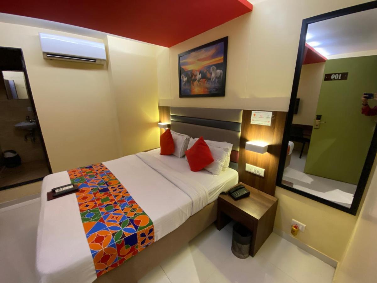 Hotel Regal International - Near Mumbai International Airport Andheri East 외부 사진