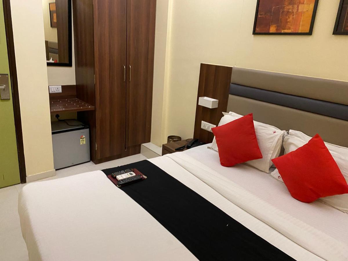 Hotel Regal International - Near Mumbai International Airport Andheri East 외부 사진